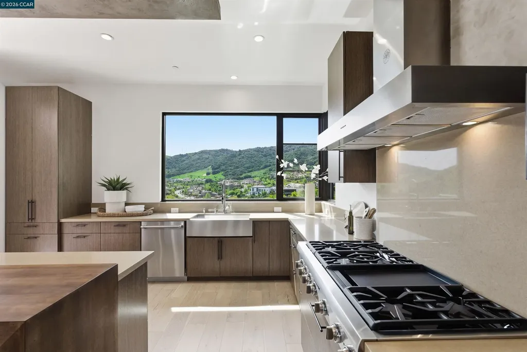 11 Bigleaf Road Orinda CA 94563