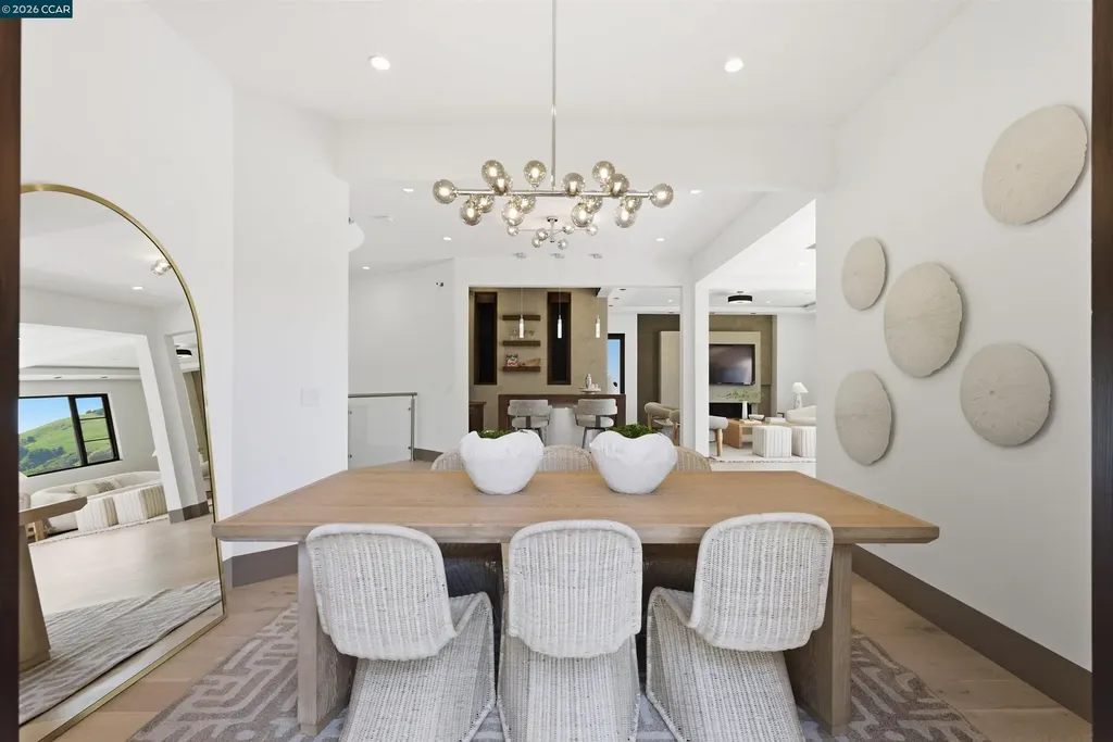 11 Bigleaf Road Orinda CA 94563
