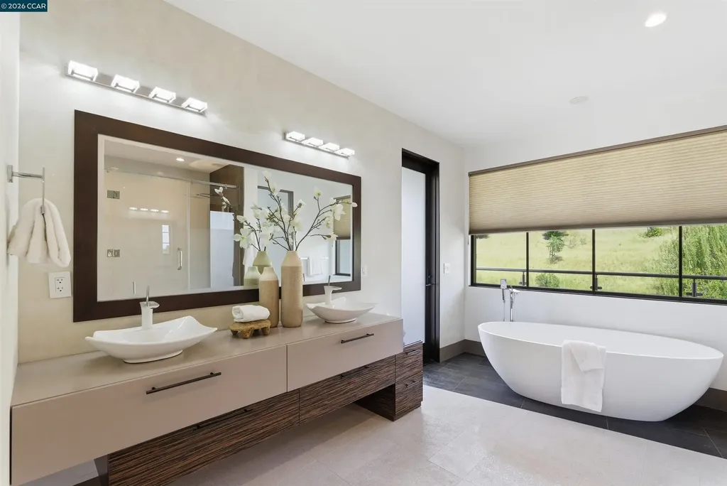 11 Bigleaf Road Orinda CA 94563