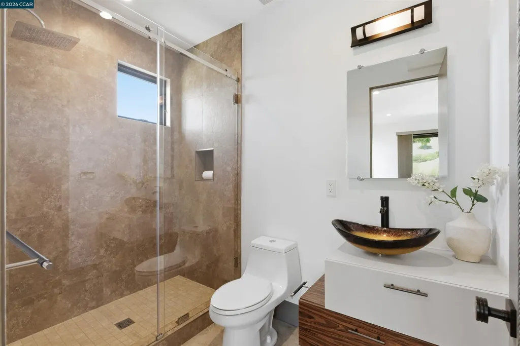 11 Bigleaf Road Orinda CA 94563