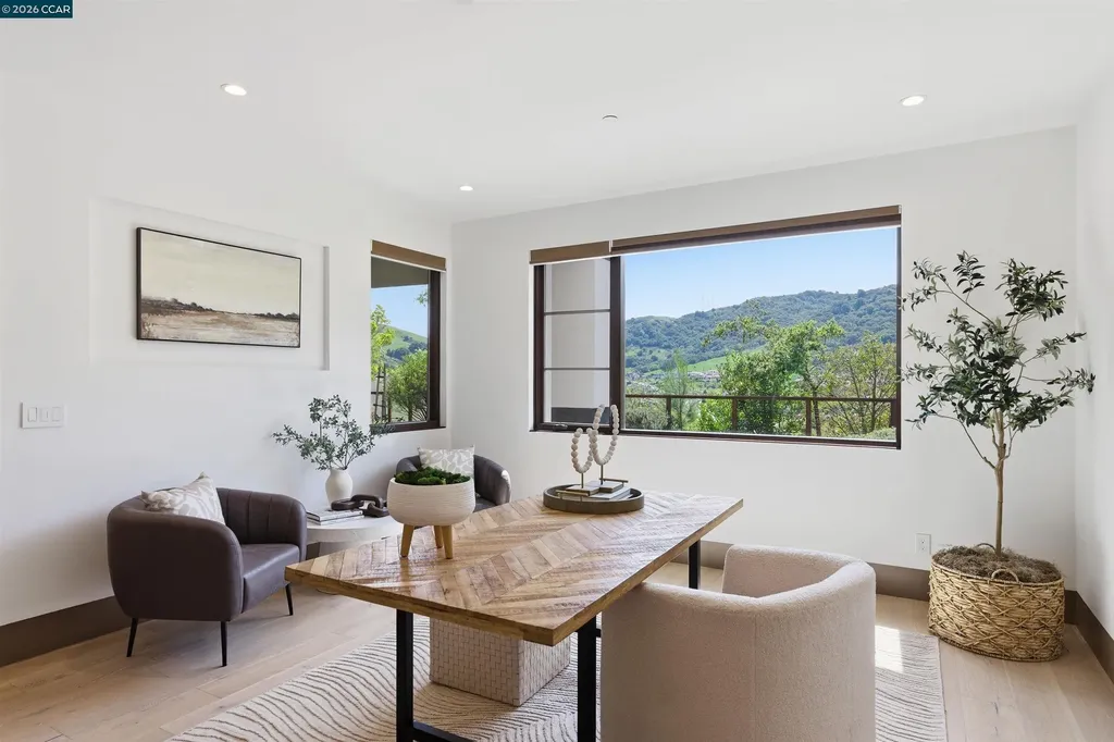 11 Bigleaf Road Orinda CA 94563