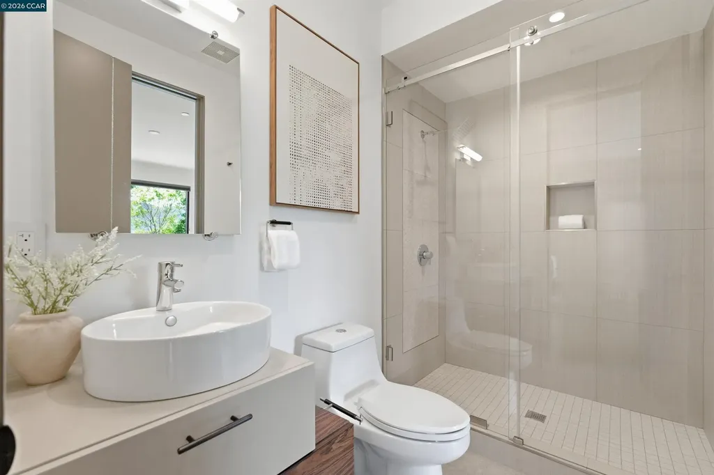 11 Bigleaf Road Orinda CA 94563