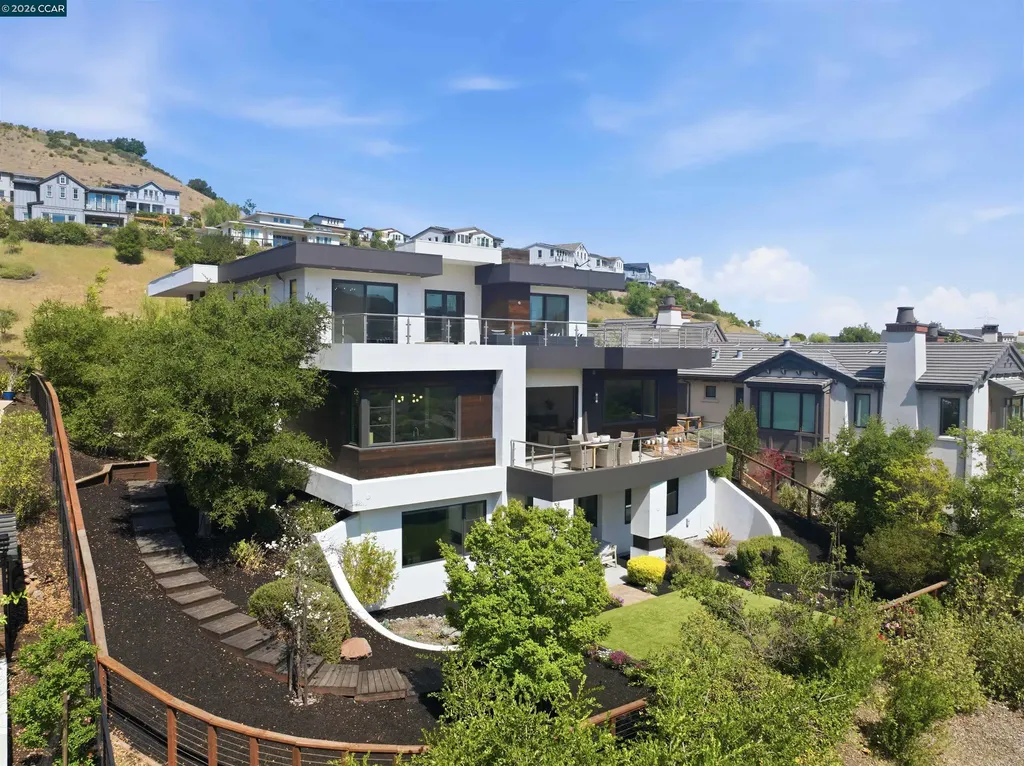 11 Bigleaf Road Orinda CA 94563