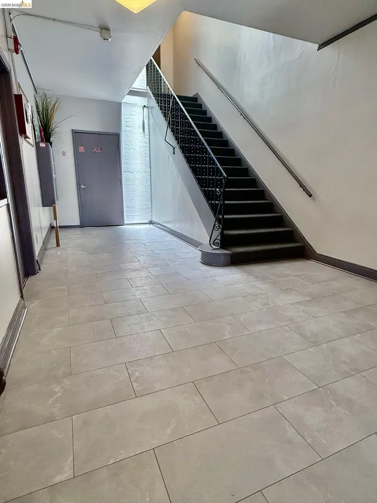 2240 Macarthur Boulevard Oakland CA 94602