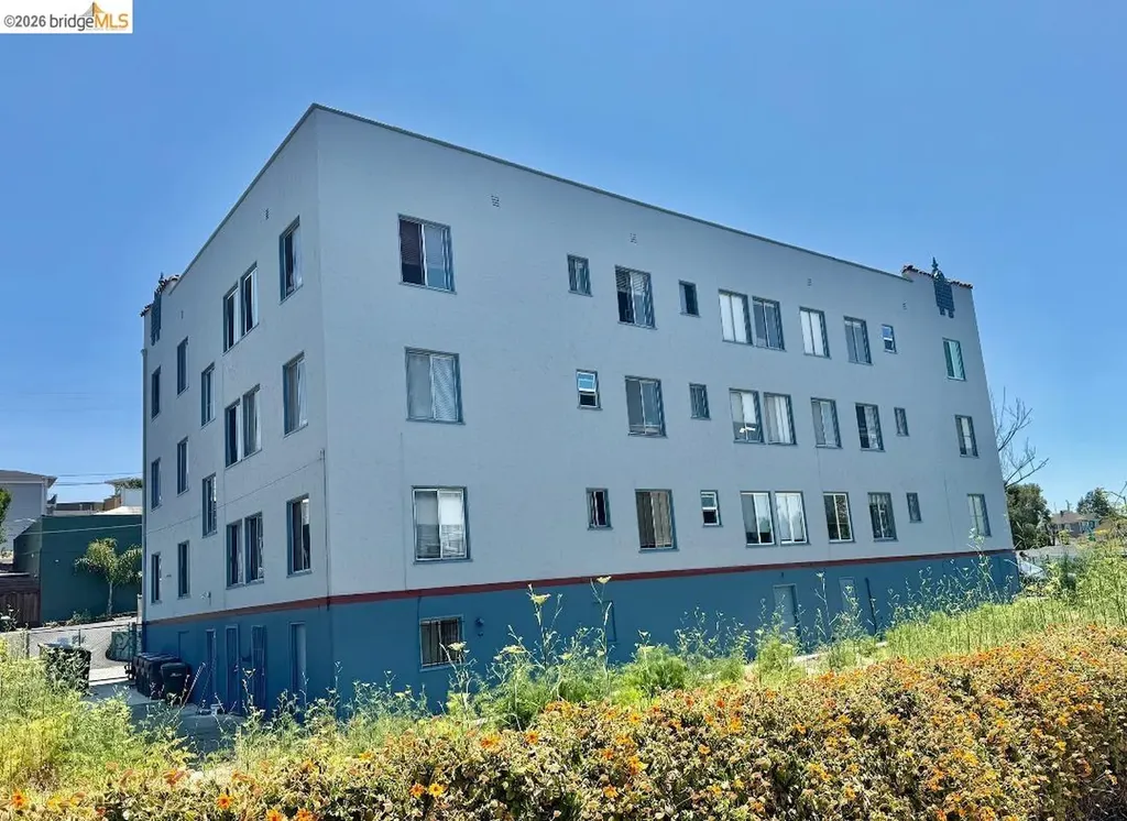2240 Macarthur Boulevard Oakland CA 94602