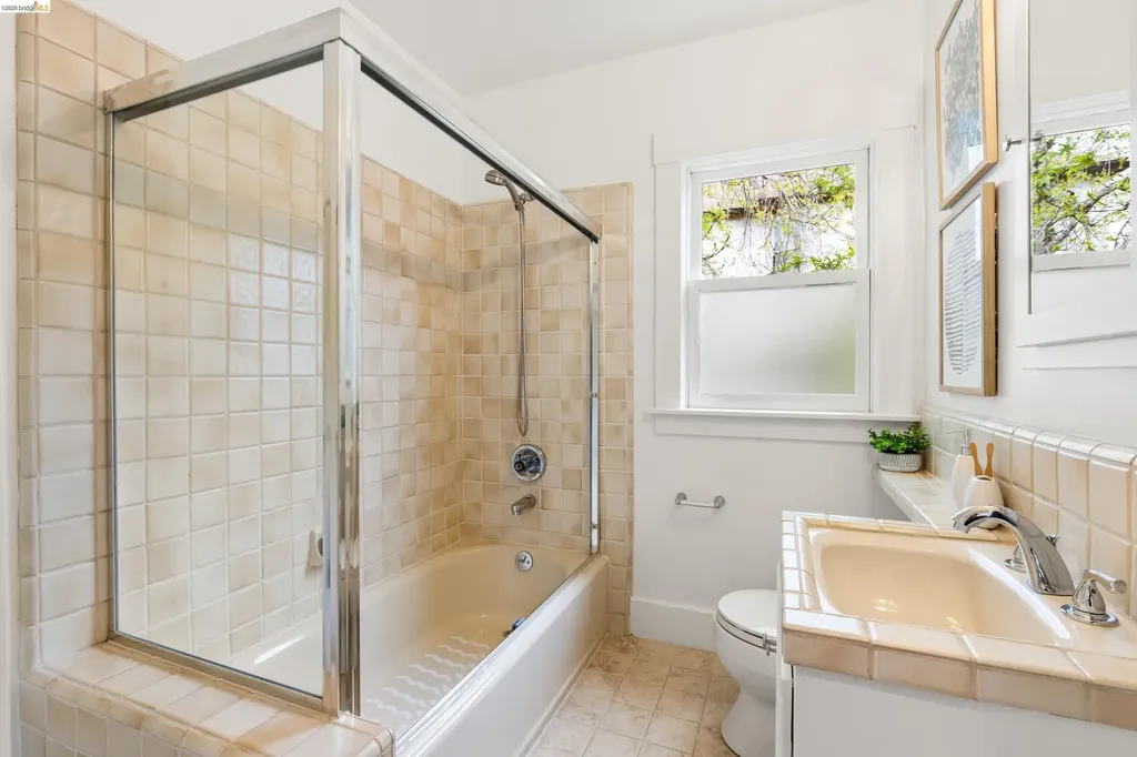 1741 Derby Street Berkeley CA 94703