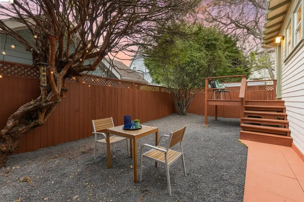 1741 Derby Street Berkeley CA 94703
