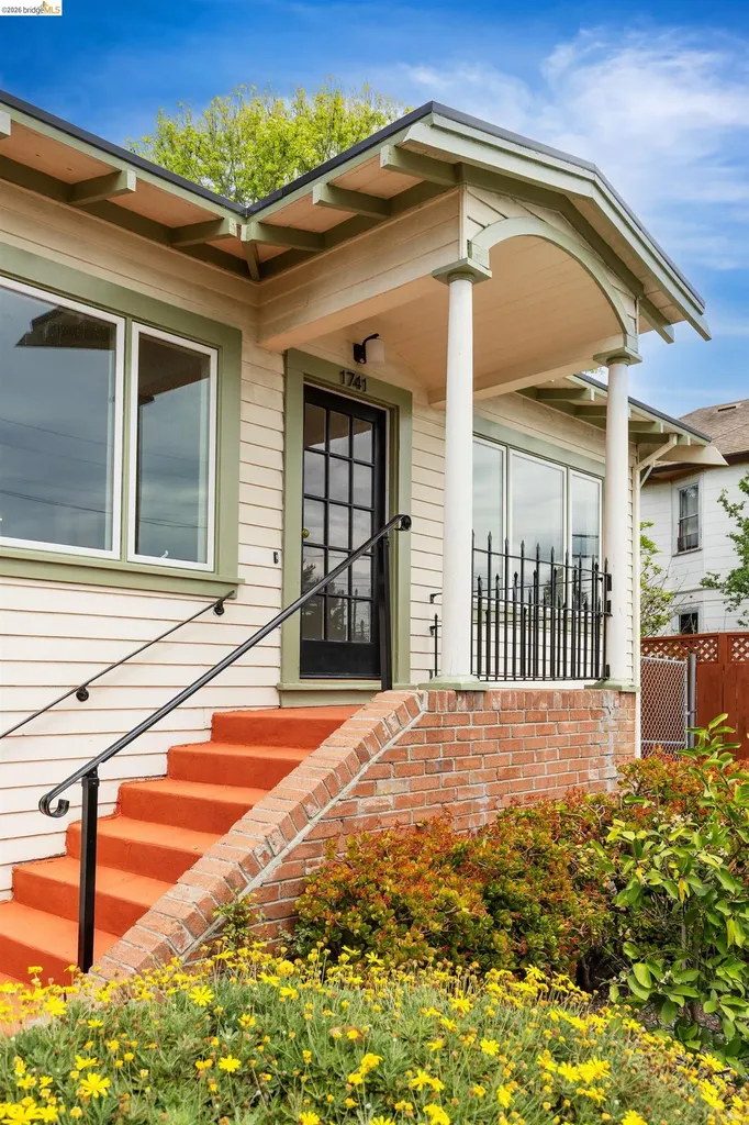 1741 Derby Street Berkeley CA 94703