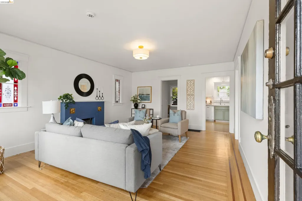 1741 Derby Street Berkeley CA 94703