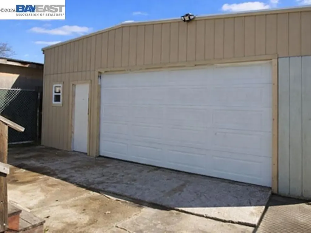 1614 72nd Avenue Oakland CA 94621