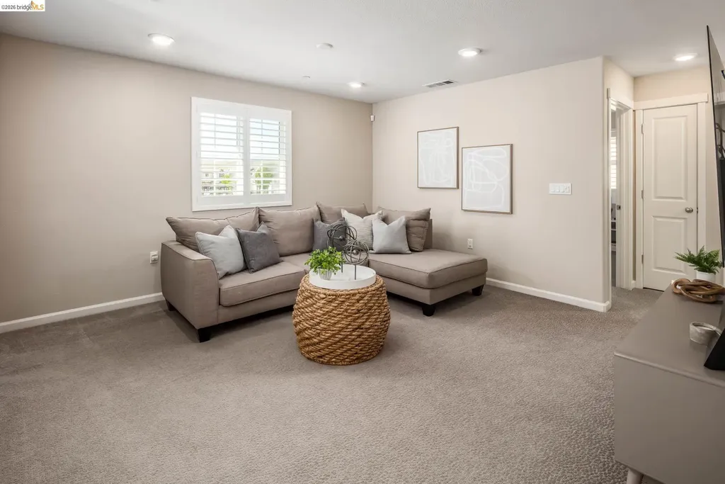 5591 Saddle Rock Lane Antioch CA 94531