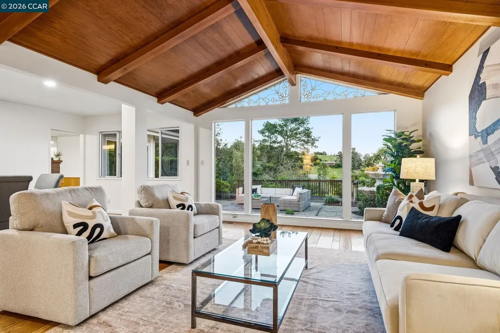 61 Sullivan Drive Moraga CA 94556