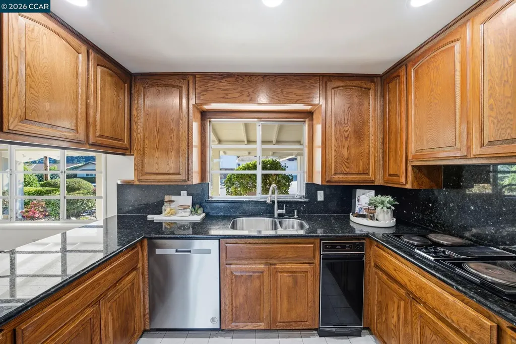 61 Sullivan Drive Moraga CA 94556