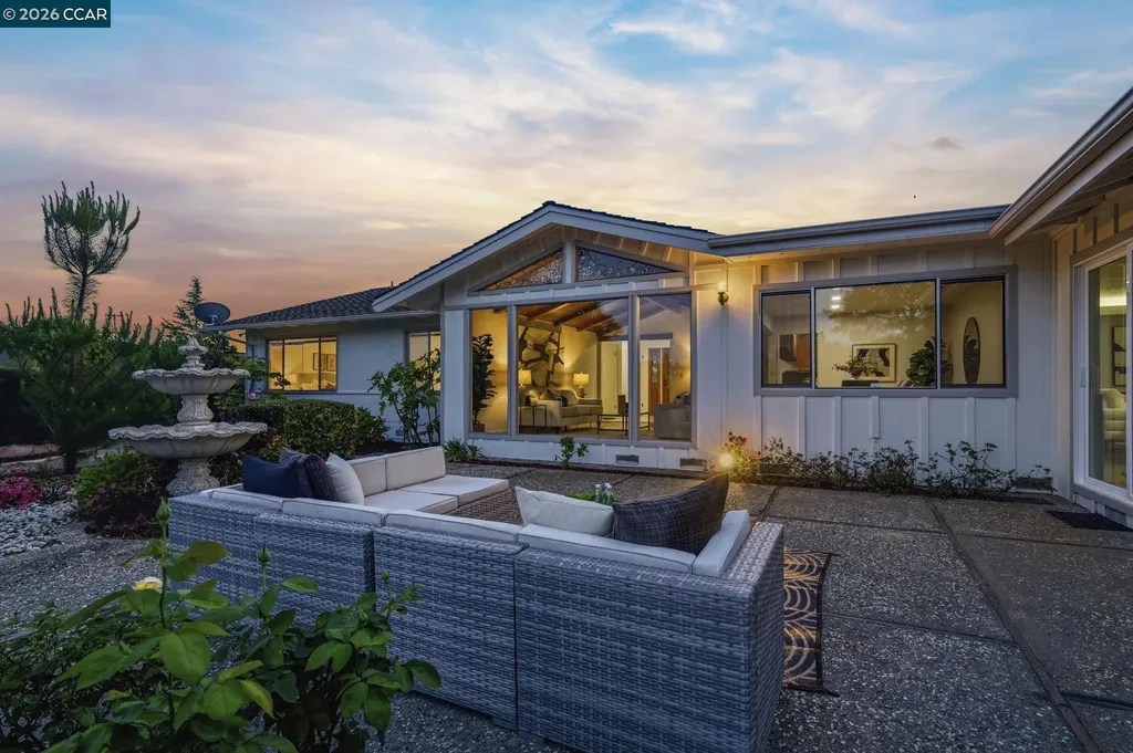 61 Sullivan Drive Moraga CA 94556