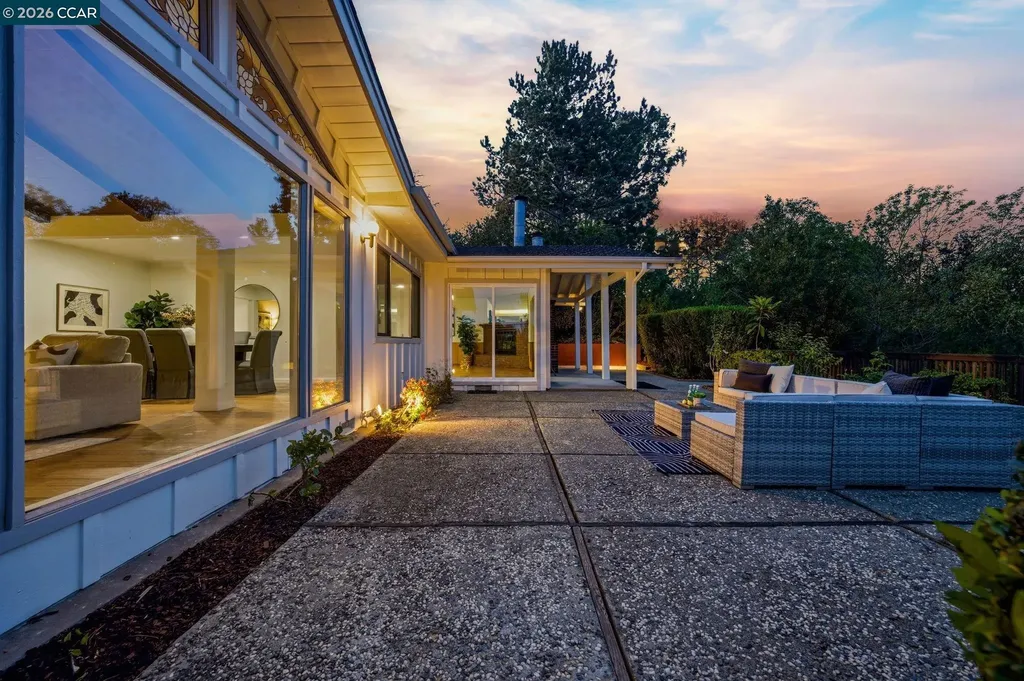 61 Sullivan Drive Moraga CA 94556