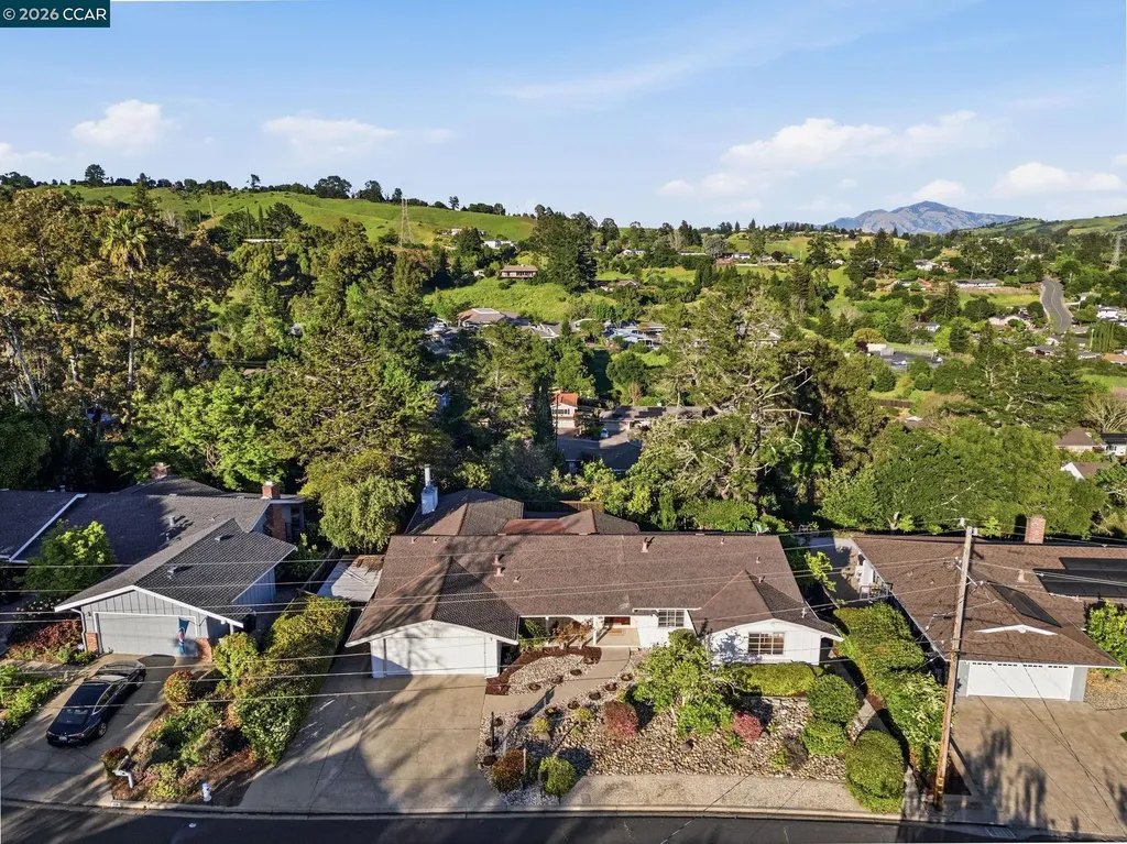 61 Sullivan Drive Moraga CA 94556