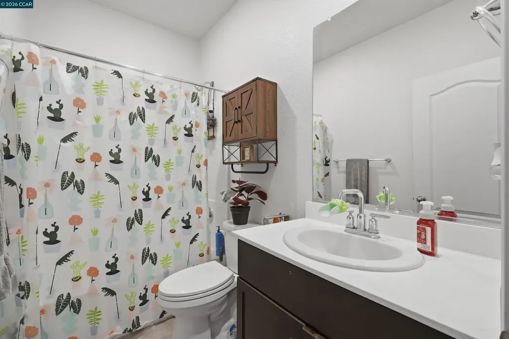 1655 Apricot Court Dixon CA 95620