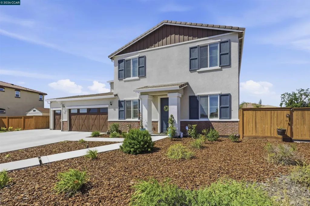 1655 Apricot Court Dixon CA 95620