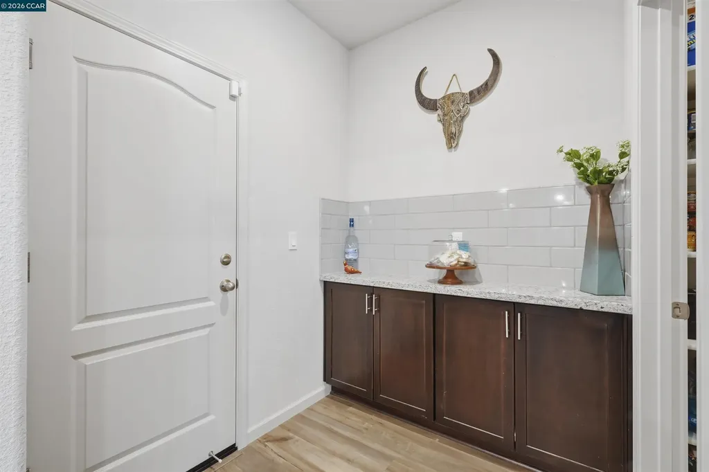 1655 Apricot Court Dixon CA 95620