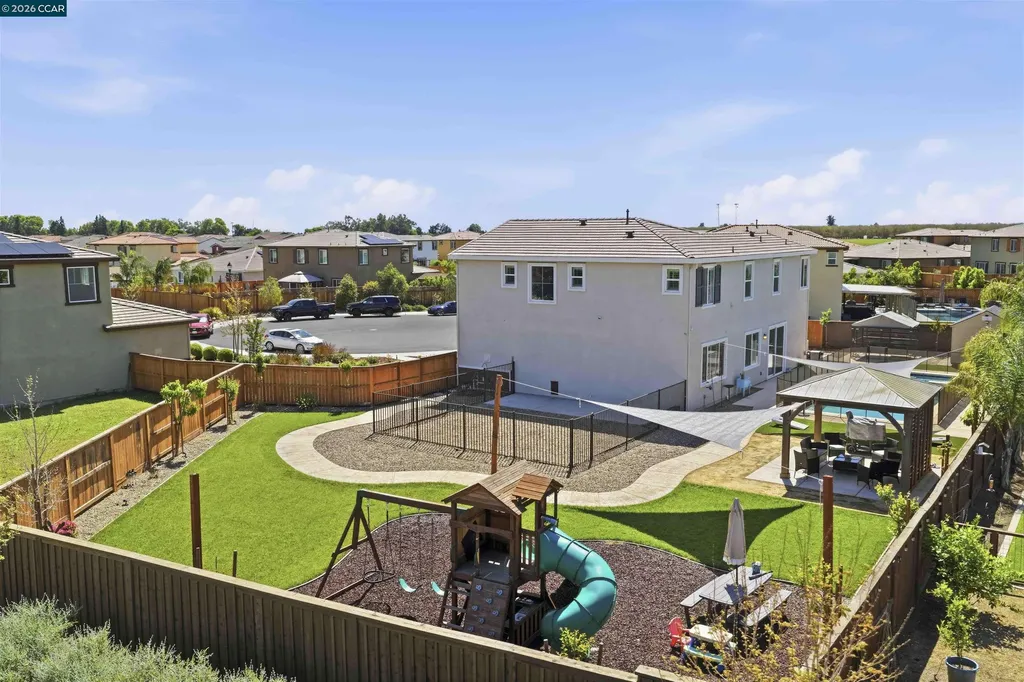 1655 Apricot Court Dixon CA 95620
