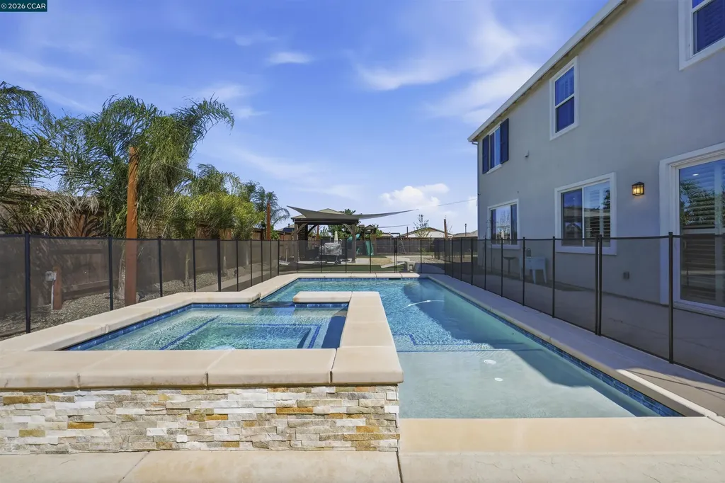 1655 Apricot Court Dixon CA 95620
