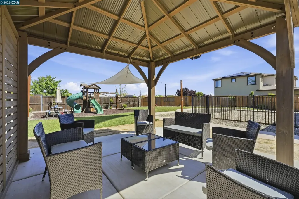 1655 Apricot Court Dixon CA 95620