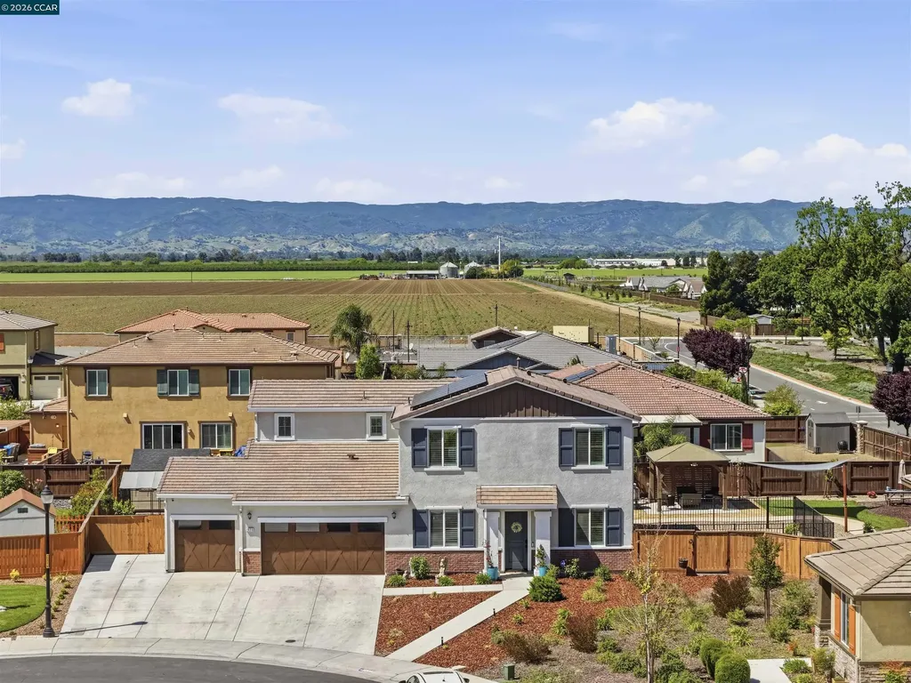 1655 Apricot Court Dixon CA 95620