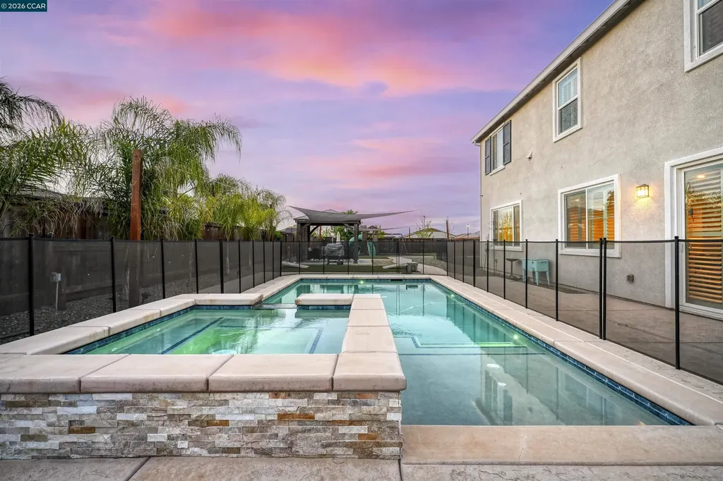 1655 Apricot Court Dixon CA 95620