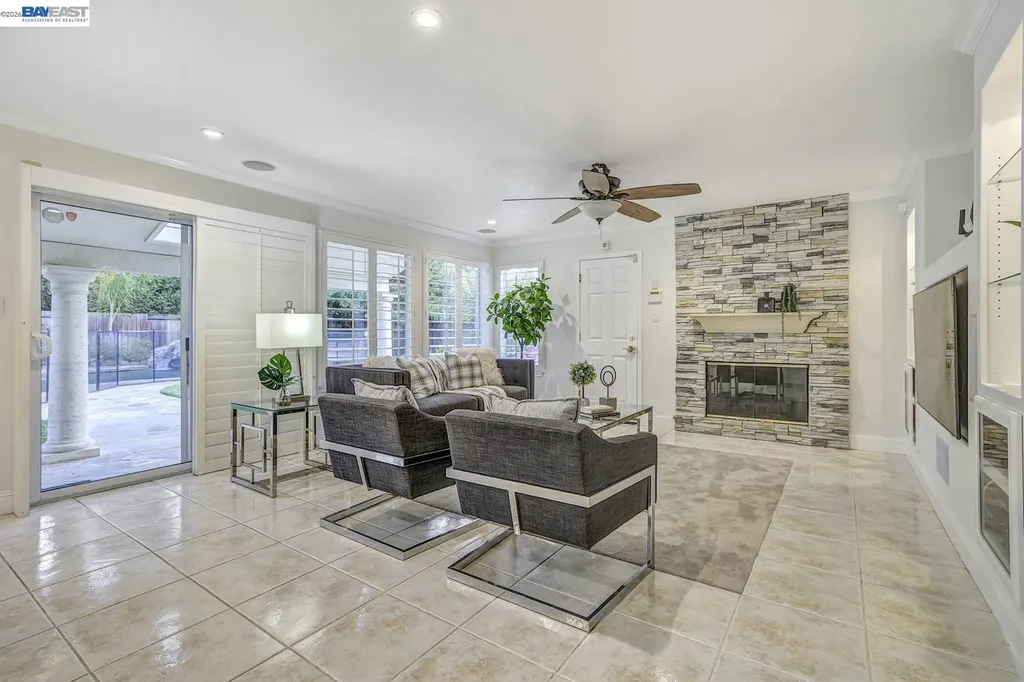 796 Posada Way Fremont CA 94536