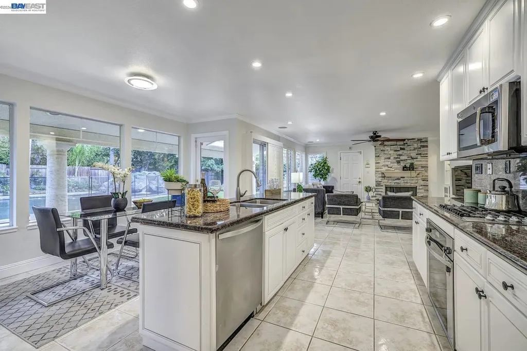 796 Posada Way Fremont CA 94536