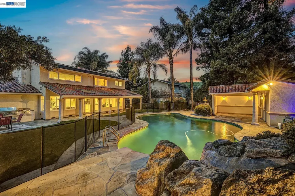 796 Posada Way Fremont CA 94536
