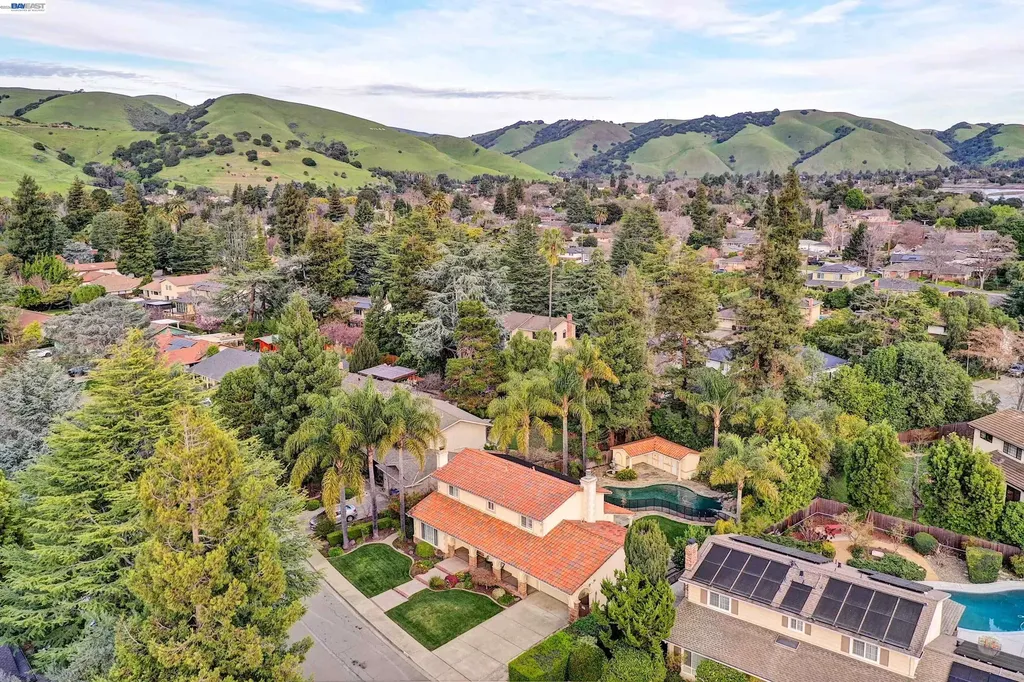 796 Posada Way Fremont CA 94536