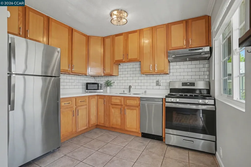 1266 62nd Street Emeryville CA 94608