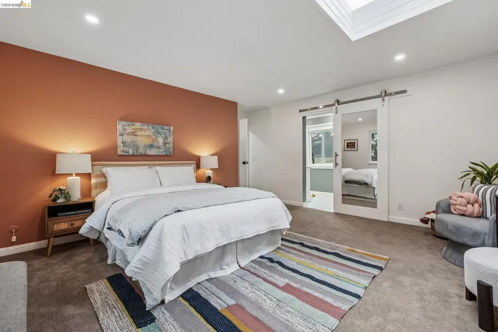 18 North Circle Oakland CA 94611
