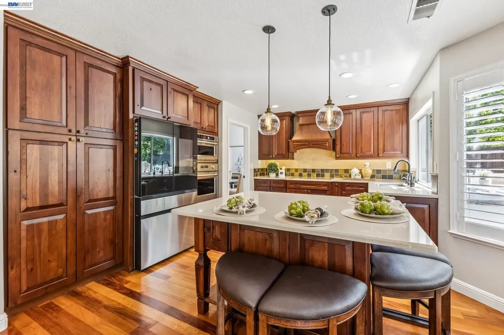 2426 Tapestry Way Pleasanton CA 94566