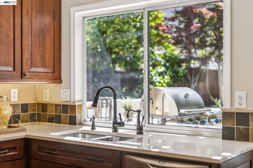 2426 Tapestry Way Pleasanton CA 94566