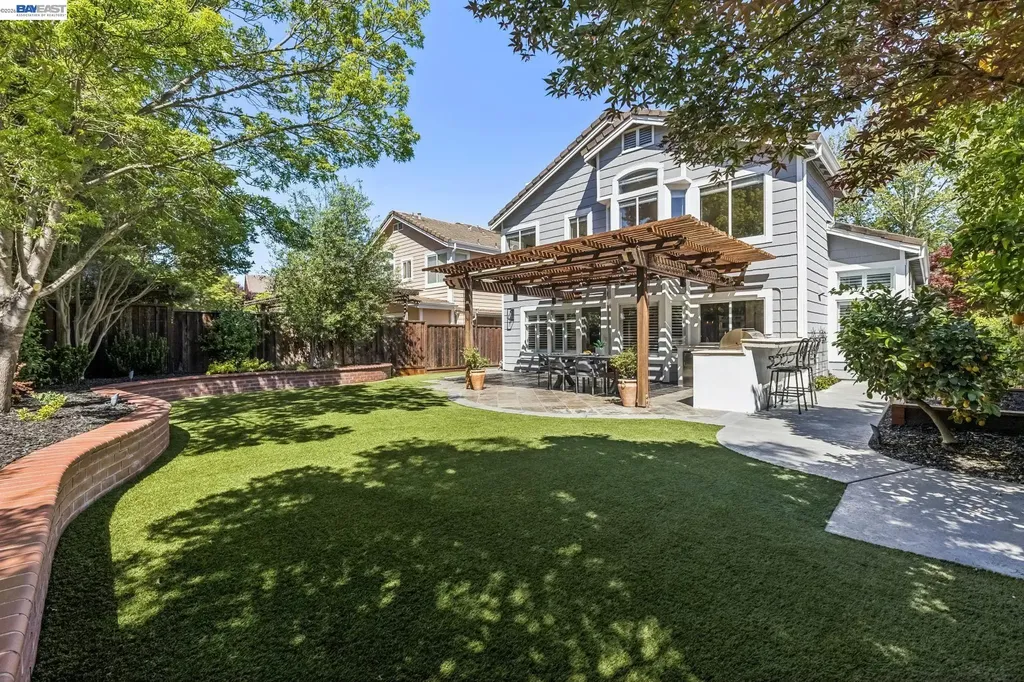2426 Tapestry Way Pleasanton CA 94566