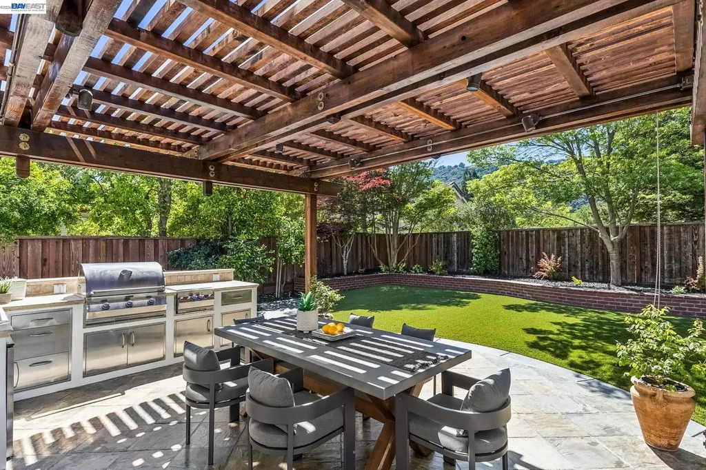 2426 Tapestry Way Pleasanton CA 94566