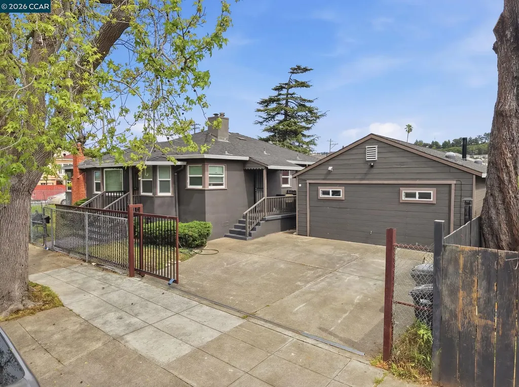 2100 94th Avenue Oakland CA 94603