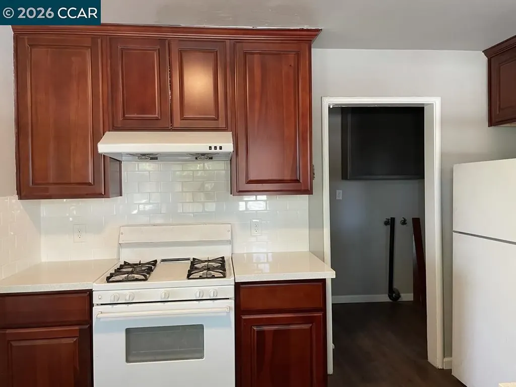 2100 94th Avenue Oakland CA 94603