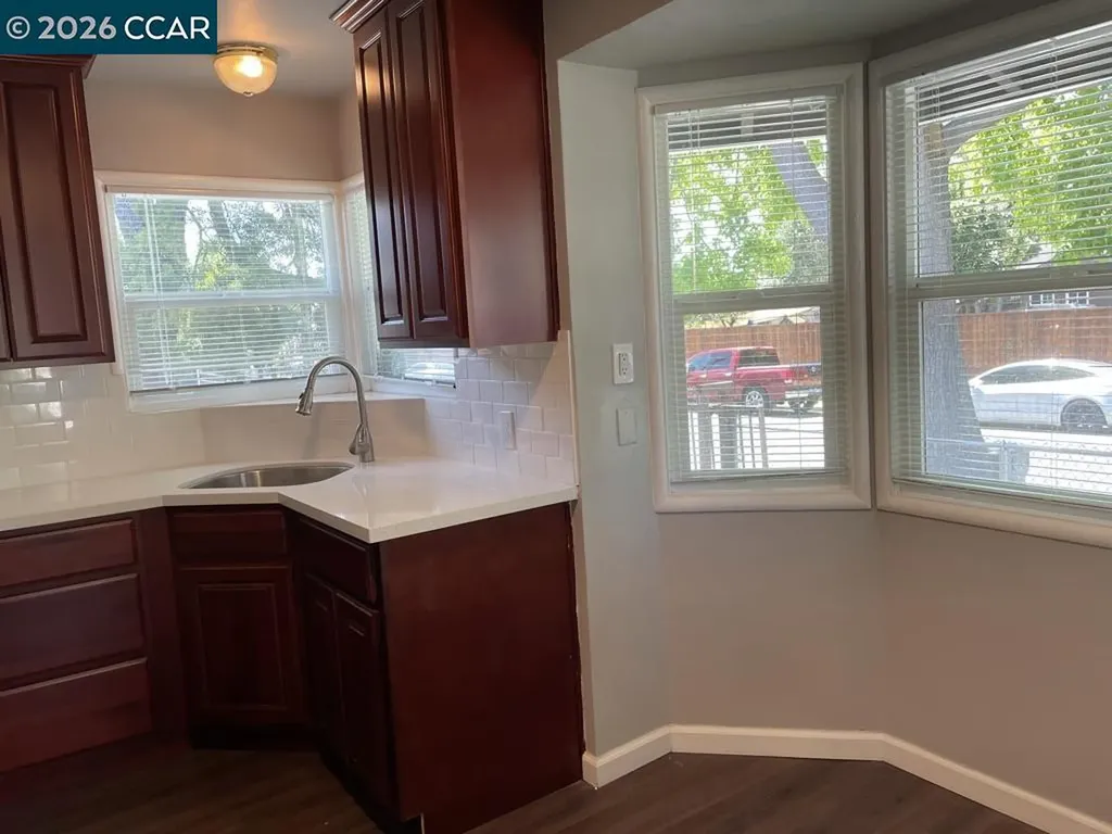 2100 94th Avenue Oakland CA 94603