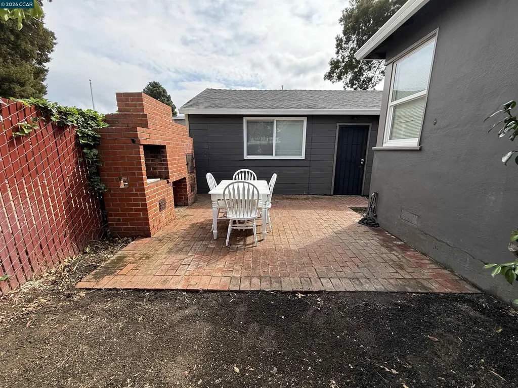 2100 94th Avenue Oakland CA 94603