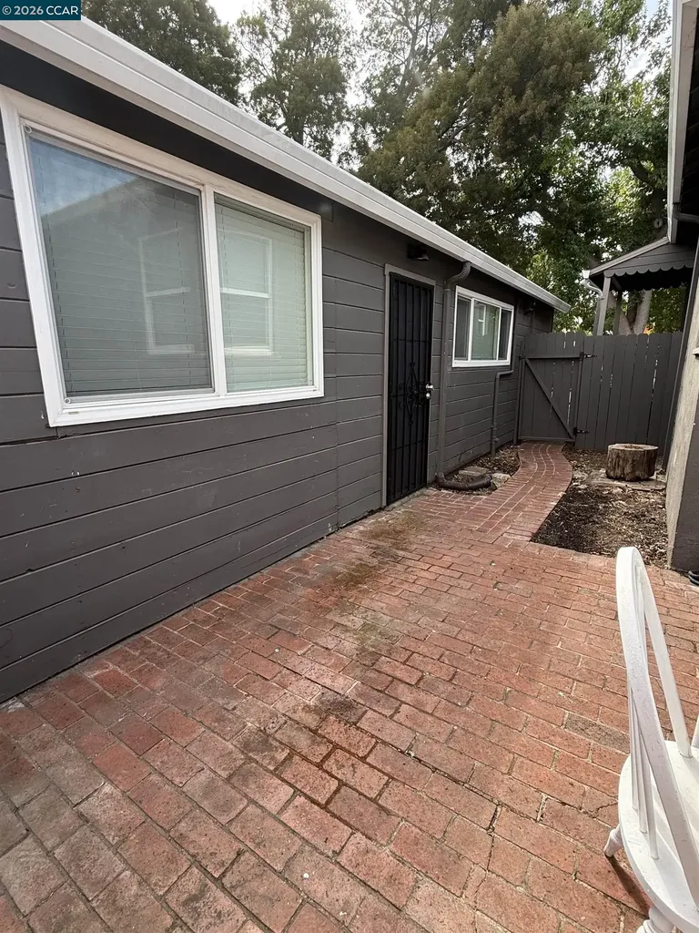 2100 94th Avenue Oakland CA 94603