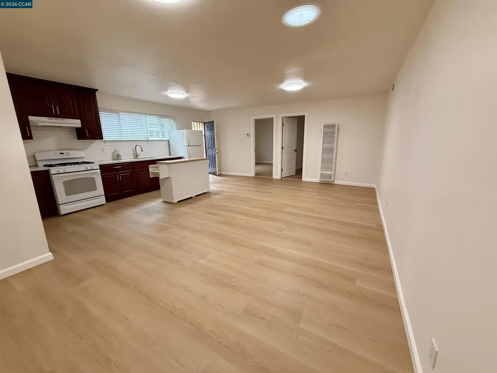 2100 94th Avenue Oakland CA 94603