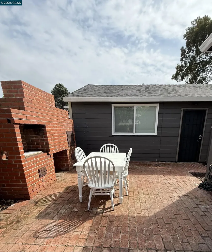 2100 94th Avenue Oakland CA 94603