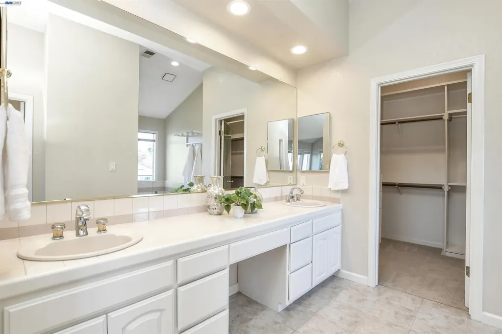 1001 Saint Andrews Drive Discovery Bay CA 94505