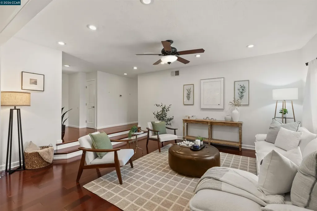 1724 Carriage Drive Walnut Creek CA 94598