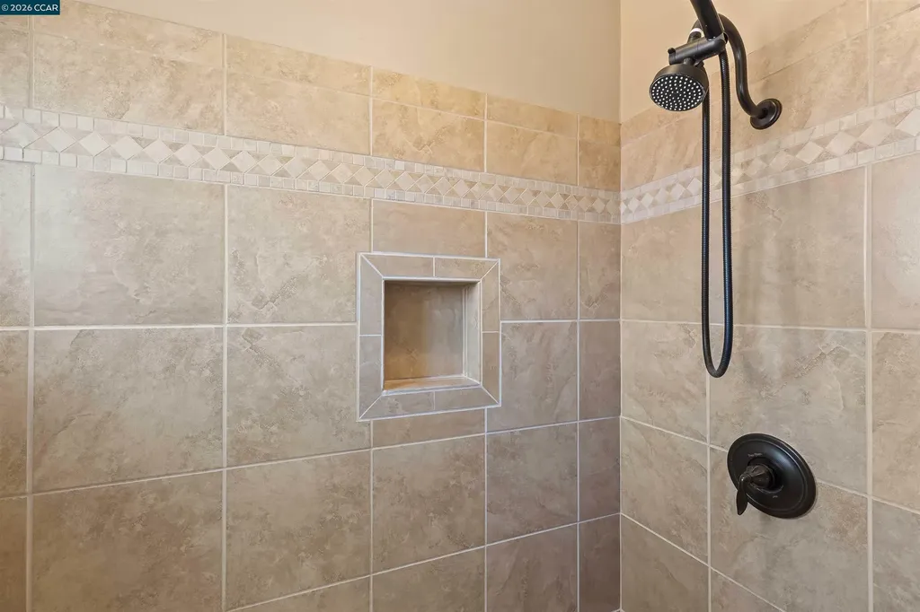 1724 Carriage Drive Walnut Creek CA 94598