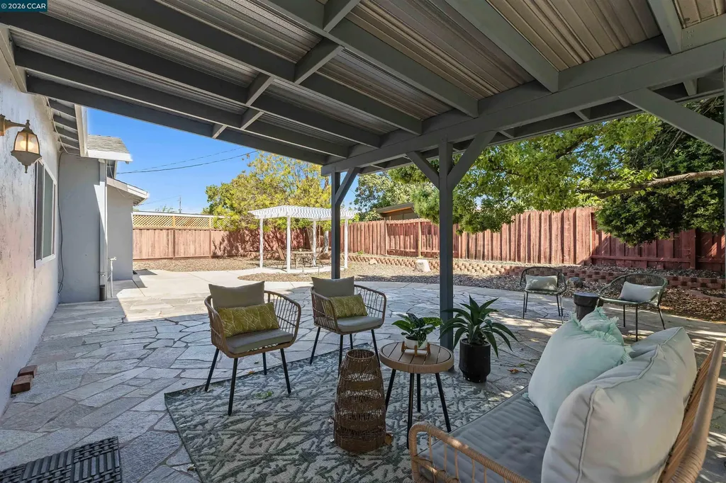 1724 Carriage Drive Walnut Creek CA 94598