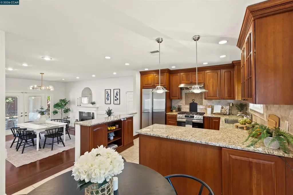 1724 Carriage Drive Walnut Creek CA 94598